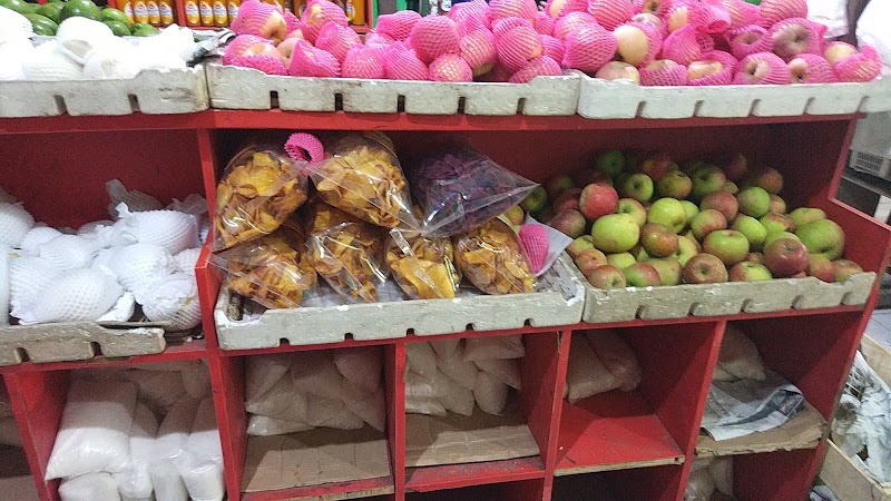 Toko buah in Surabaya